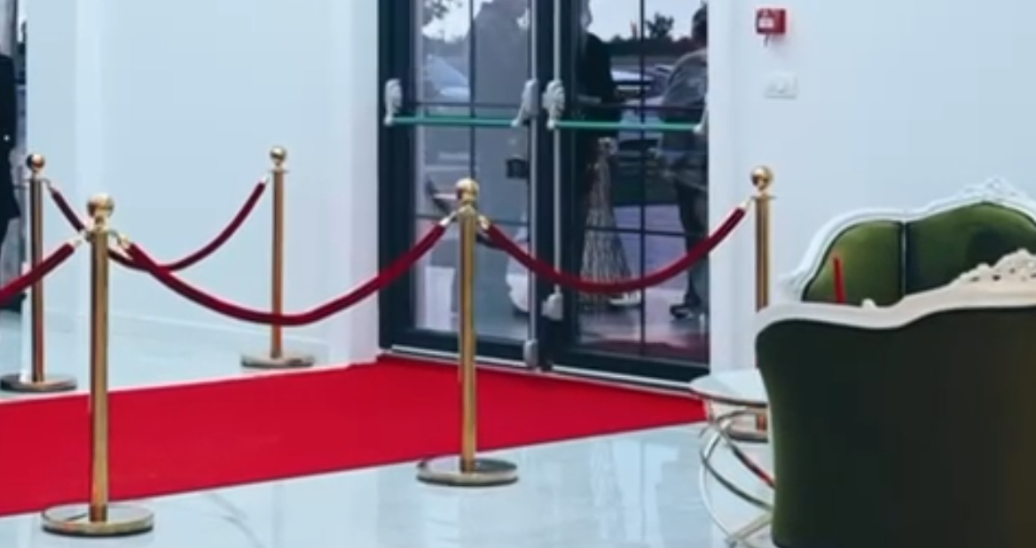 foyer primire invitati arad